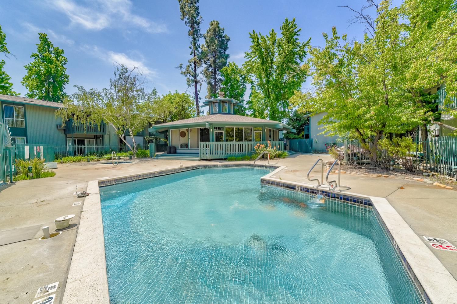 Detail Gallery Image 27 of 31 For 1036 Oak Grove Rd #86,  Concord,  CA 94518 - 1 Beds | 1 Baths