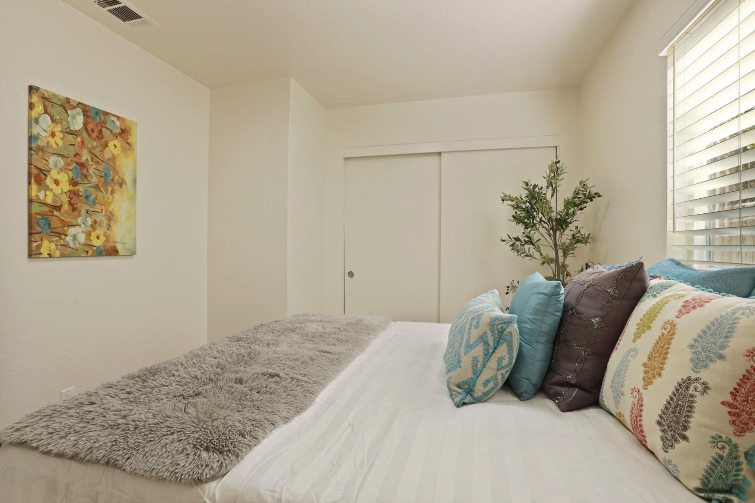 Detail Gallery Image 22 of 34 For 2368 Clipper Ln, Stockton,  CA 95204 - 3 Beds | 2 Baths