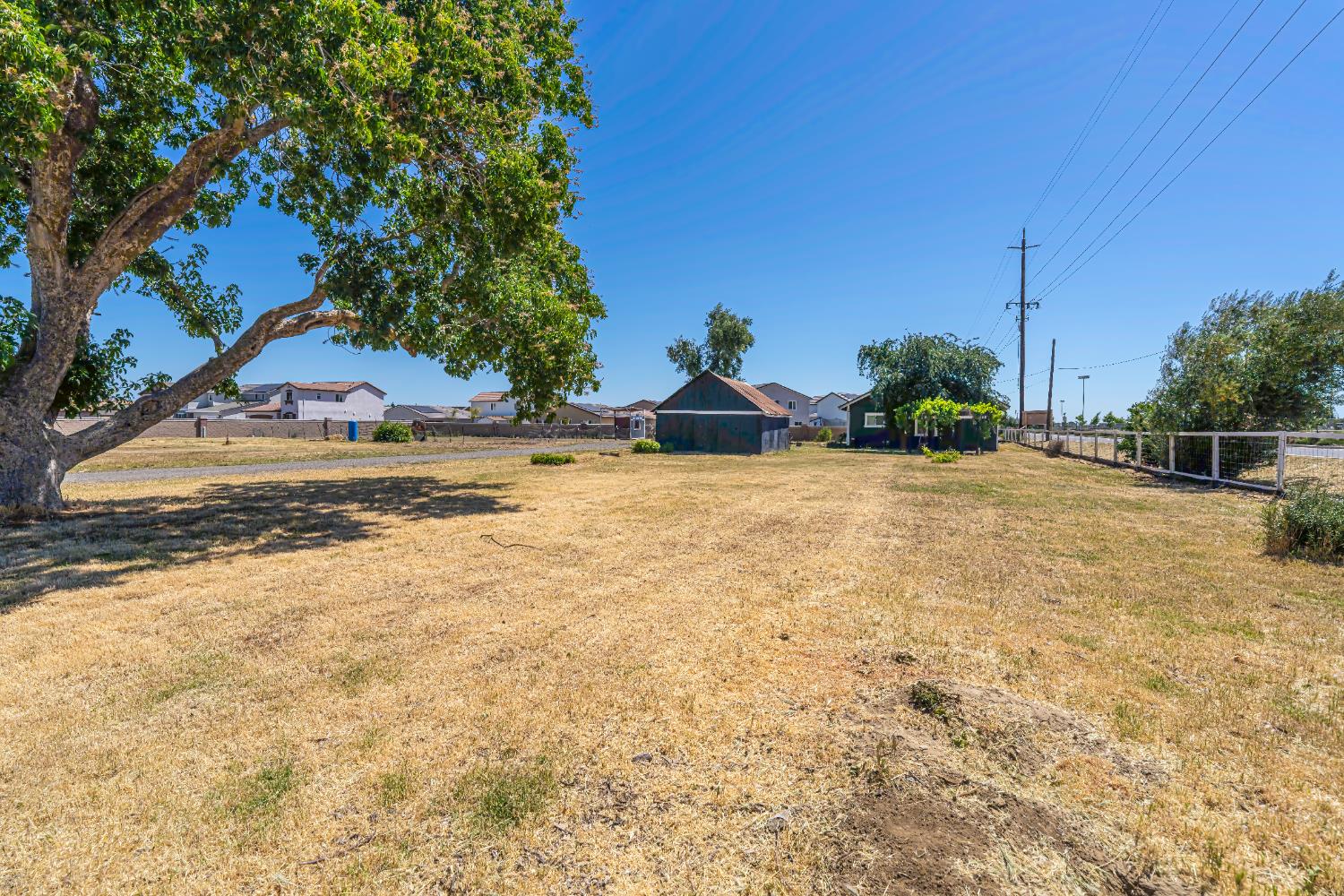 Detail Gallery Image 15 of 33 For 19435 East St, Woodland,  CA 95776 - – Beds | – Baths