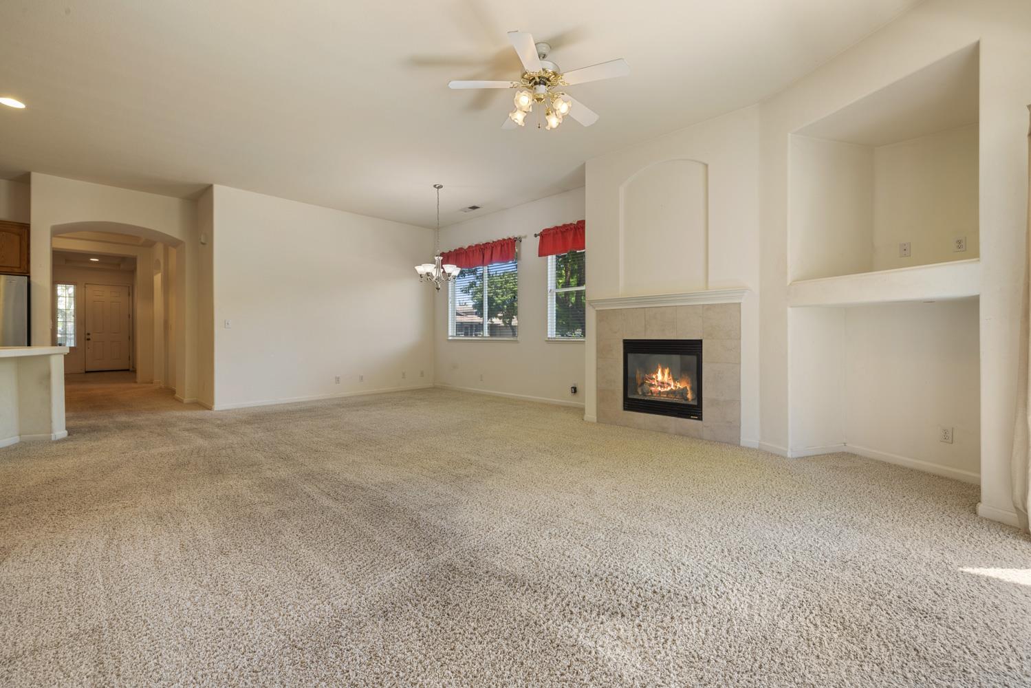 Detail Gallery Image 24 of 40 For 2264 Autumn Moon Way, Turlock,  CA 95382 - 4 Beds | 3 Baths