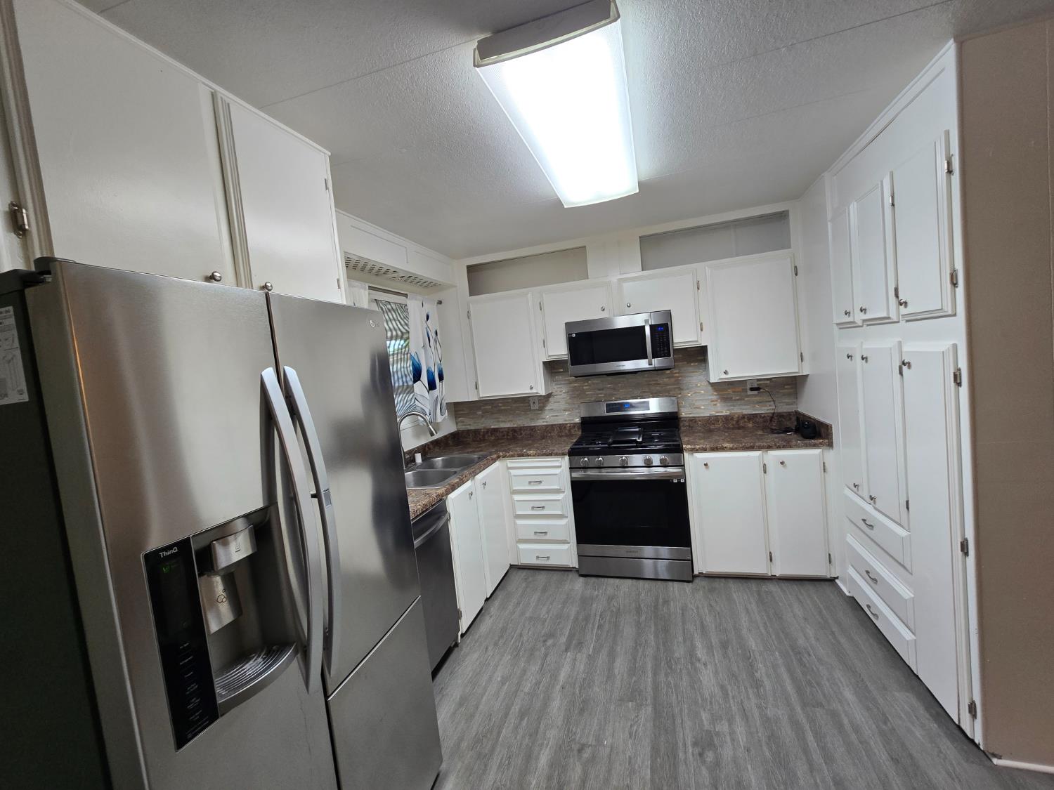 Detail Gallery Image 17 of 47 For 7425 Sylmar Ln 181, Sacramento,  CA 95842 - 3 Beds | 2 Baths