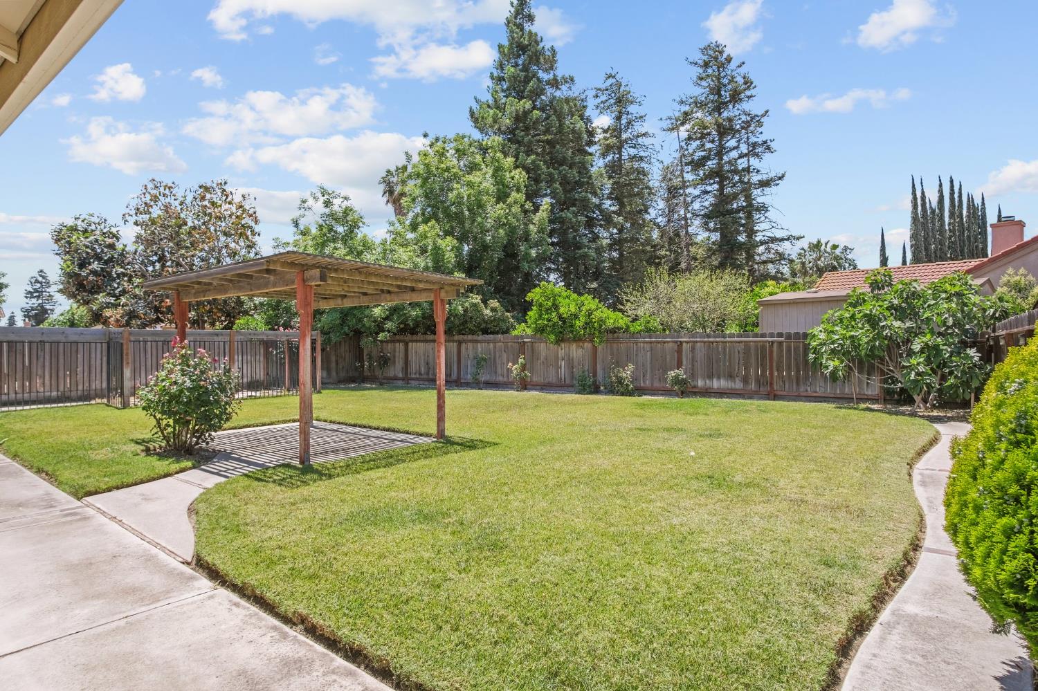 Detail Gallery Image 20 of 26 For 1249 Joett Dr, Turlock,  CA 95380 - 3 Beds | 2 Baths