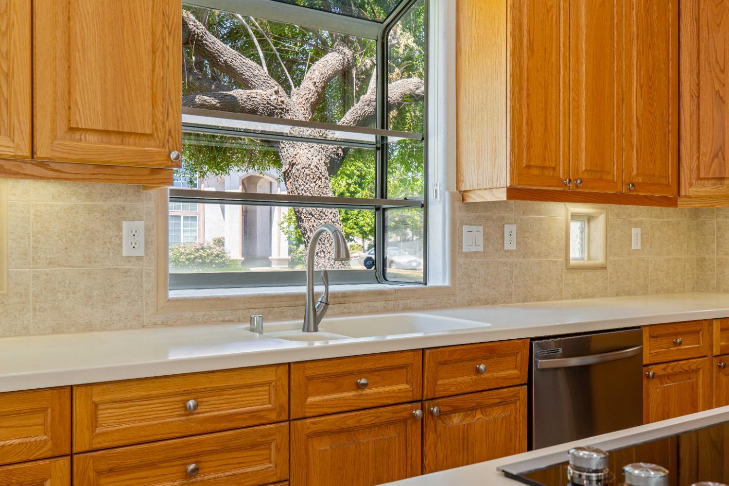 Detail Gallery Image 51 of 70 For 2520 Mira Vista Ct, Modesto,  CA 95356 - 5 Beds | 3 Baths