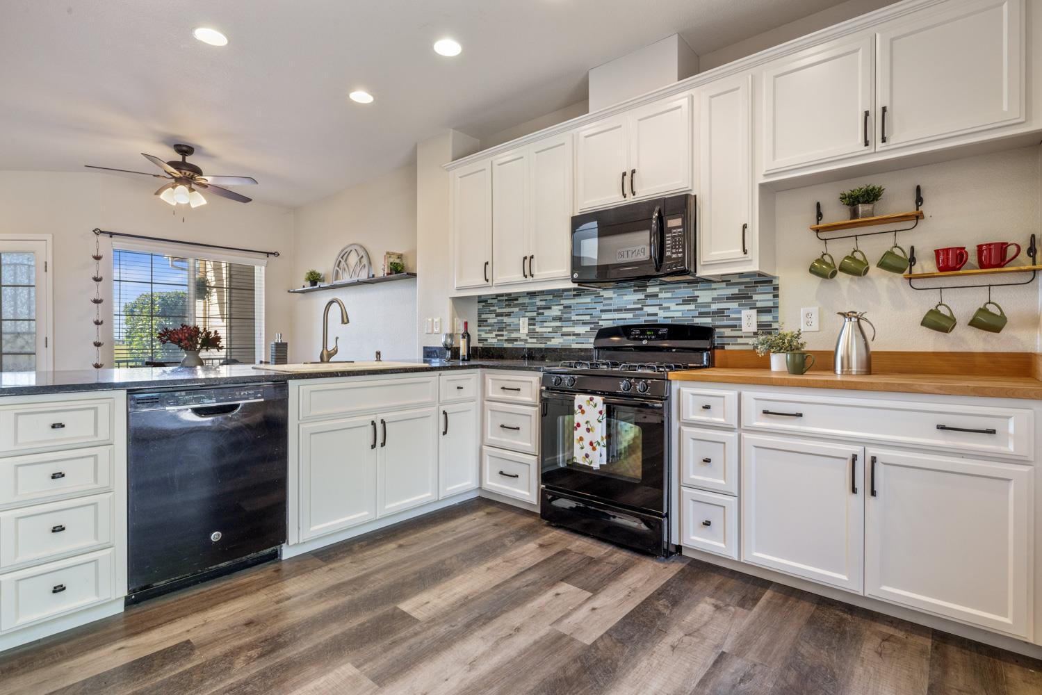 Detail Gallery Image 17 of 40 For 5301 Darpinian Ct, Riverbank,  CA 95367 - 3 Beds | 2/1 Baths