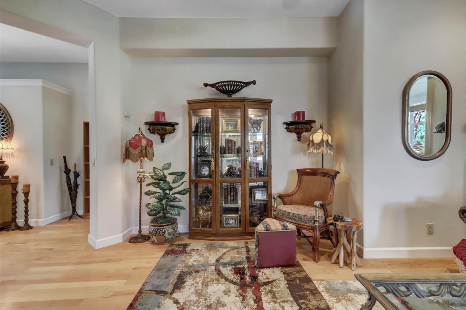 Detail Gallery Image 9 of 98 For 23158 Lone Pine Dr, Auburn,  CA 95602 - 4 Beds | 4 Baths