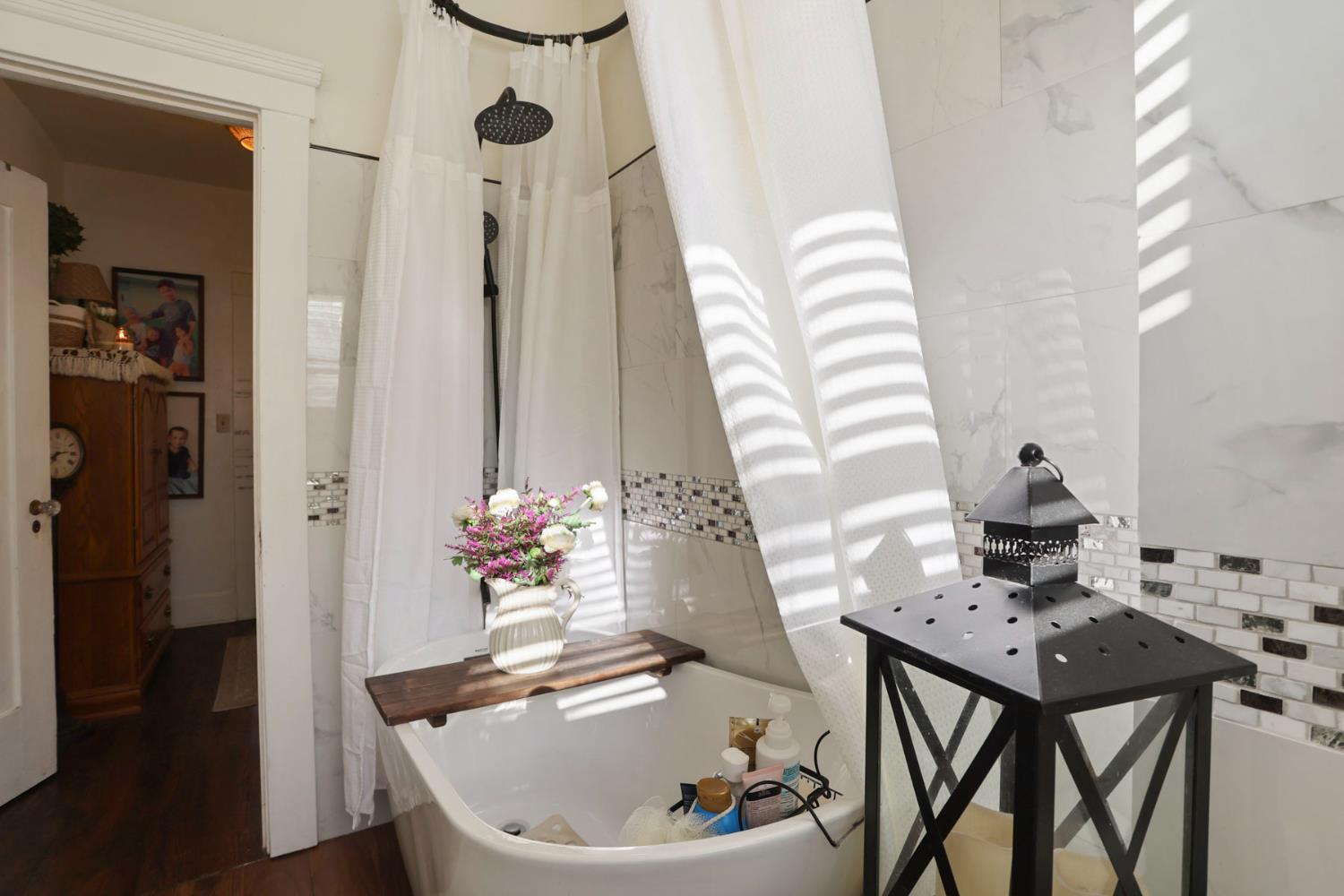 Detail Gallery Image 34 of 37 For 1054 W Willow St, Stockton,  CA 95203 - 3 Beds | 1 Baths