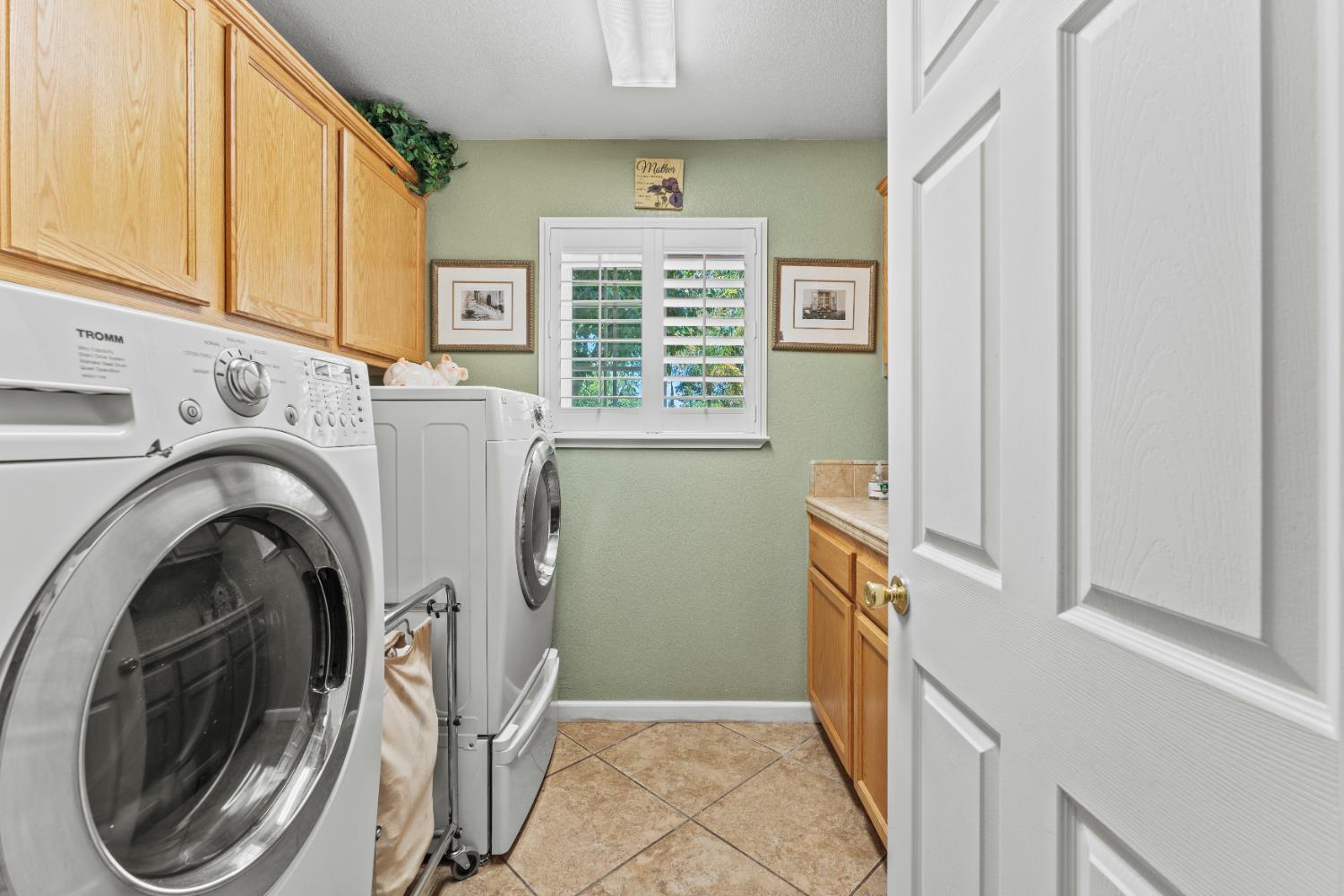 Detail Gallery Image 26 of 77 For 8141 Bellingrath Dr, Elverta,  CA 95626 - 5 Beds | 3 Baths