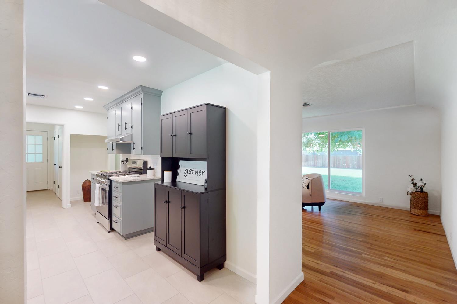 Detail Gallery Image 25 of 56 For 889 Jones Rd, Yuba City,  CA 95991 - 4 Beds | 1/1 Baths