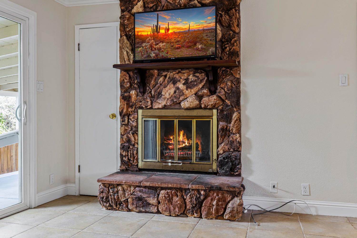 Detail Gallery Image 19 of 47 For 221 N Grant Ave, Manteca,  CA 95336 - 3 Beds | 2/1 Baths