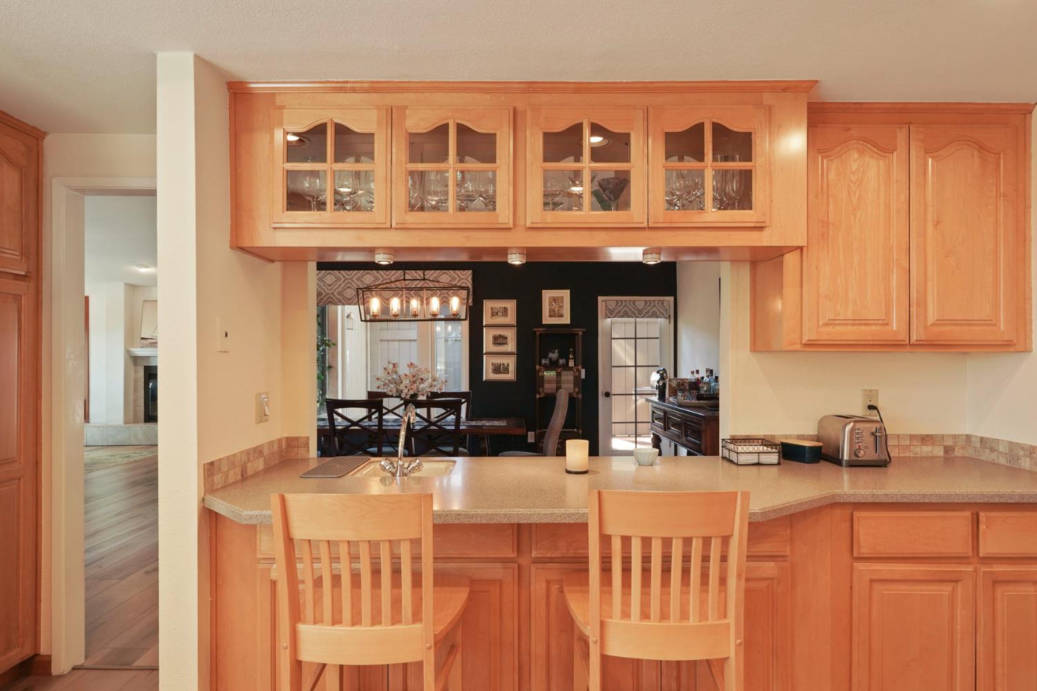 Detail Gallery Image 6 of 44 For 6200 Viewridge Dr, Auburn,  CA 95602 - 3 Beds | 3 Baths