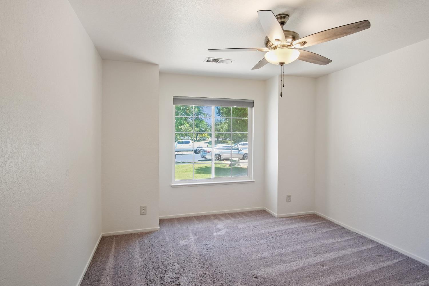 Detail Gallery Image 13 of 26 For 1249 Joett Dr, Turlock,  CA 95380 - 3 Beds | 2 Baths