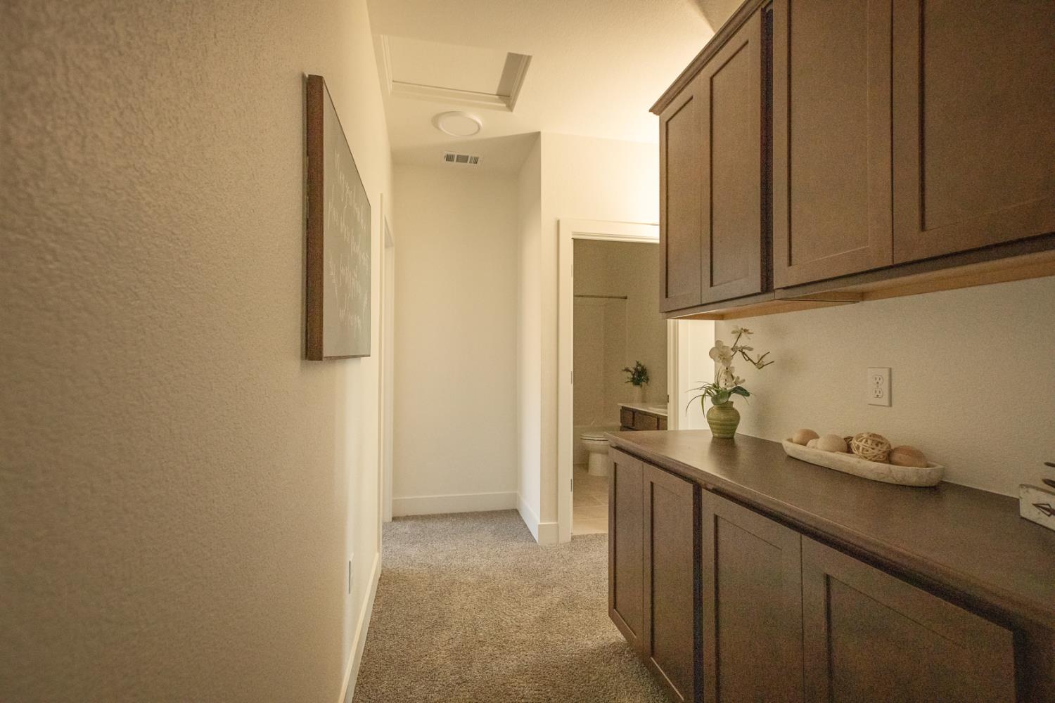 Detail Gallery Image 7 of 20 For 908 N. Olive Ave #900,  Turlock,  CA 95380 - 3 Beds | 2/1 Baths