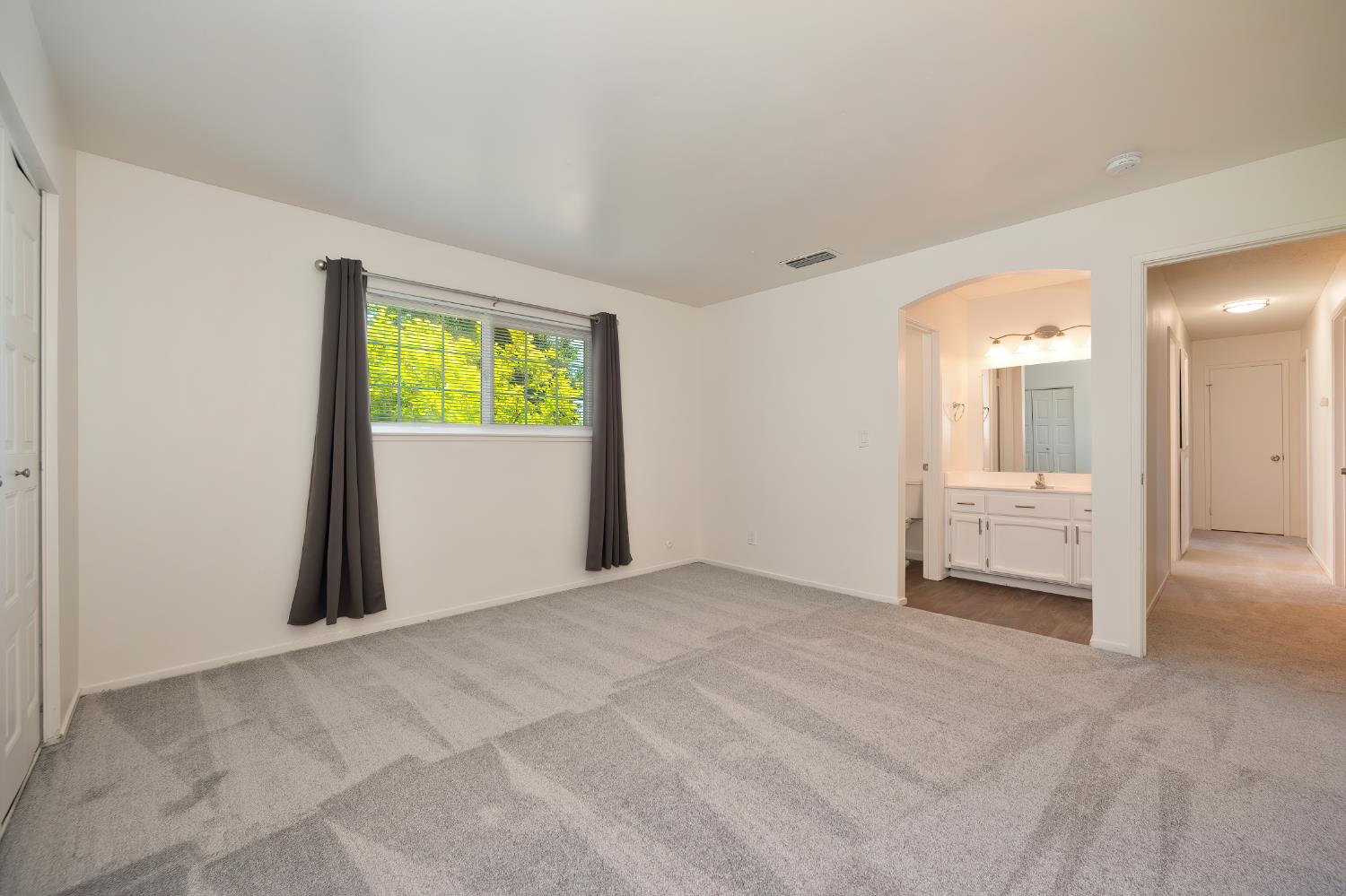 Detail Gallery Image 19 of 34 For 3017 Nikol, Sacramento,  CA 95826 - 4 Beds | 2/1 Baths