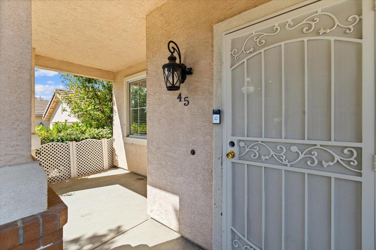 Detail Gallery Image 4 of 37 For 45 White Birch Ct, Roseville,  CA 95678 - 4 Beds | 3 Baths