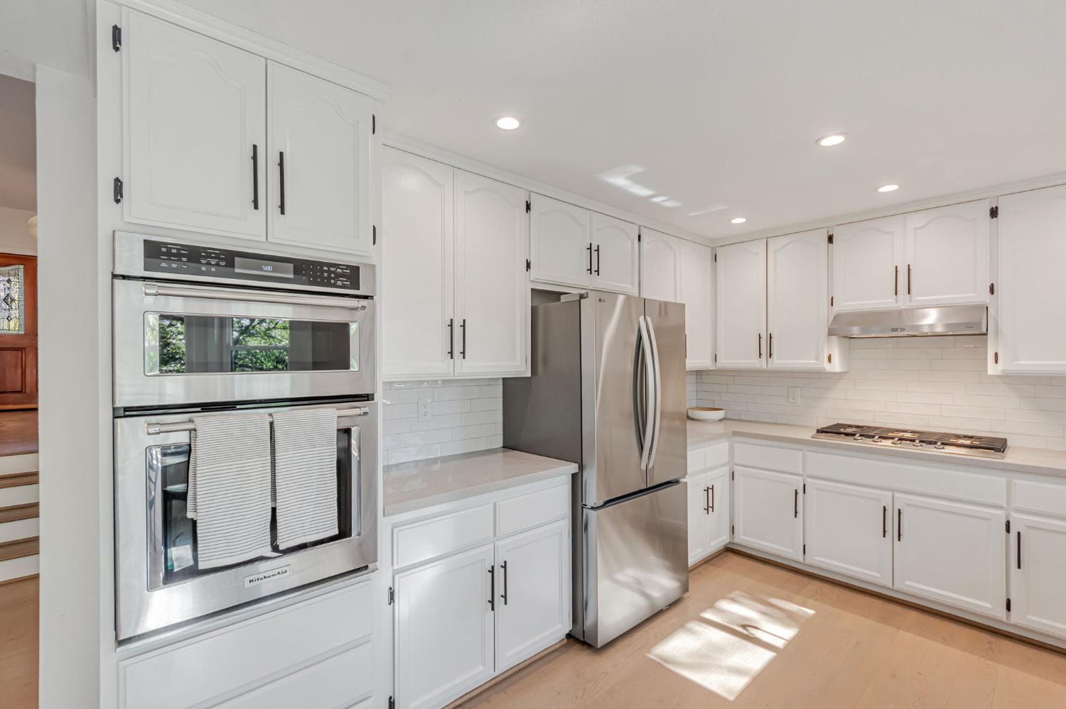 Detail Gallery Image 10 of 85 For 305 Nob Hill Dr, Applegate,  CA 95703 - 4 Beds | 2/1 Baths