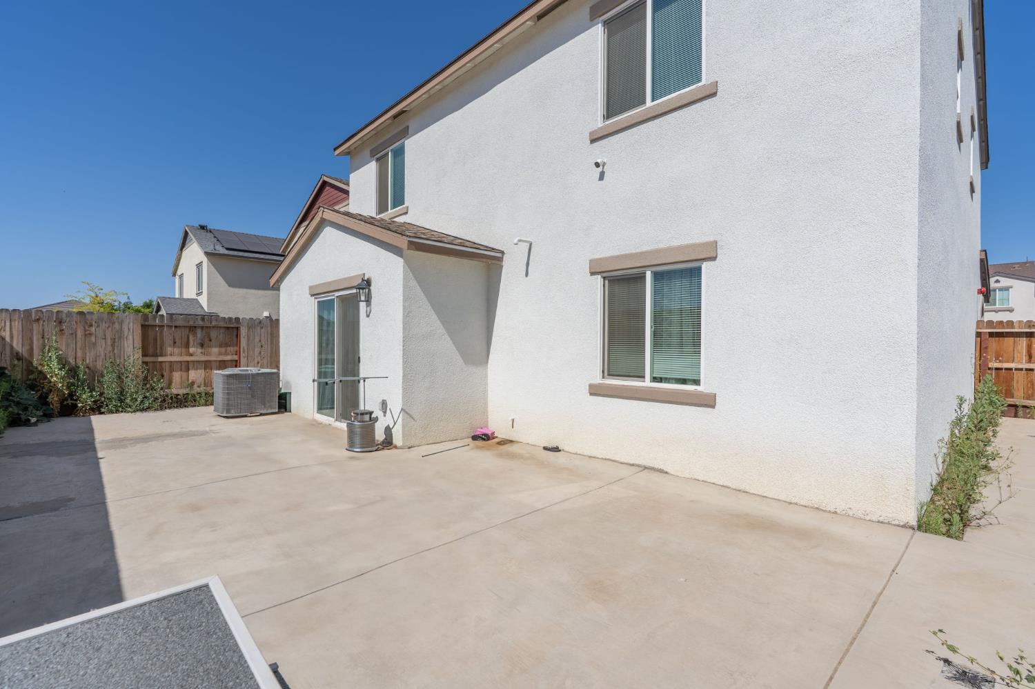 Detail Gallery Image 31 of 32 For 6421 Maple Leaf Ln, Riverbank,  CA 95367 - 5 Beds | 3 Baths