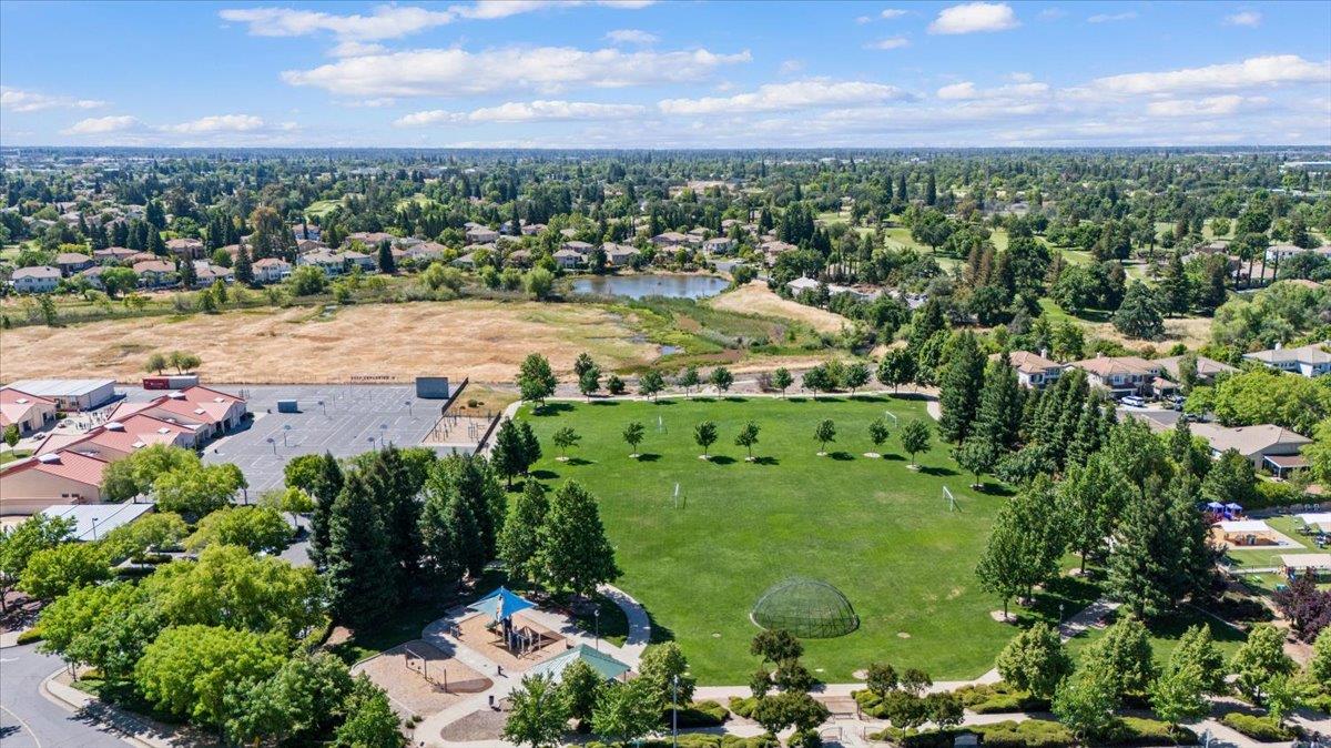 Detail Gallery Image 36 of 37 For 45 White Birch Ct, Roseville,  CA 95678 - 4 Beds | 3 Baths