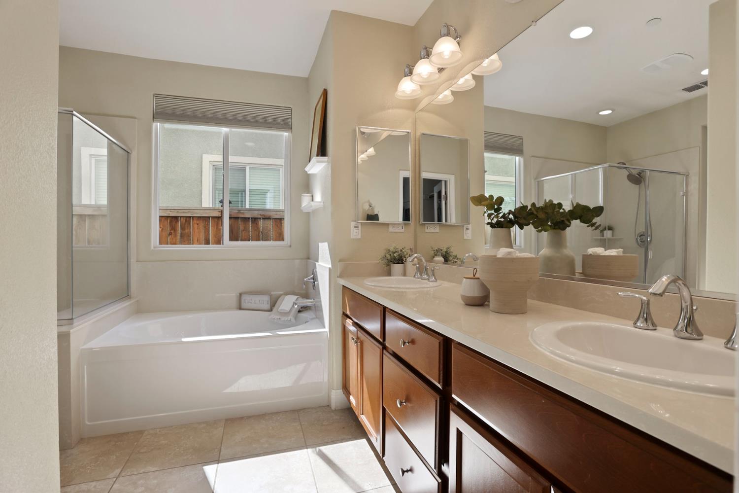 Detail Gallery Image 28 of 50 For 736 Open Range Ave, Lathrop,  CA 95330 - 3 Beds | 3 Baths