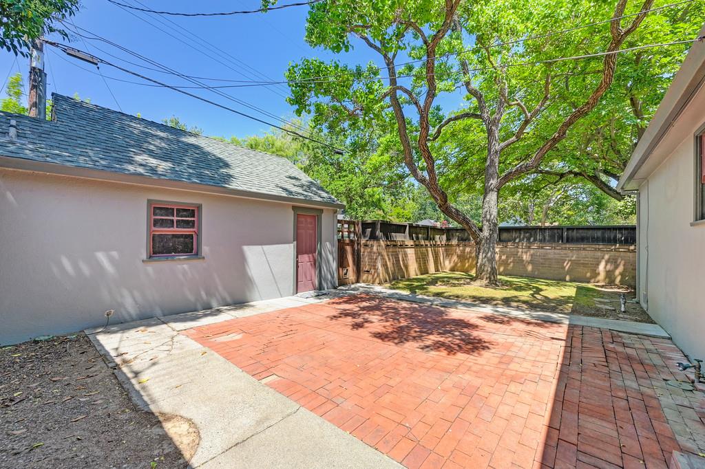 Detail Gallery Image 36 of 42 For 2665 3rd Ave, Sacramento,  CA 95818 - 2 Beds | 1 Baths