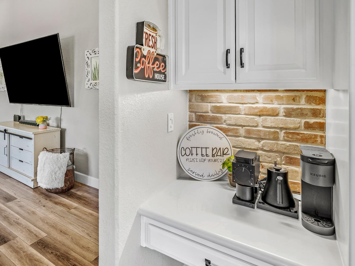 Detail Gallery Image 17 of 44 For 3400 Raben Way, Cameron Park,  CA 95682 - 4 Beds | 2/1 Baths