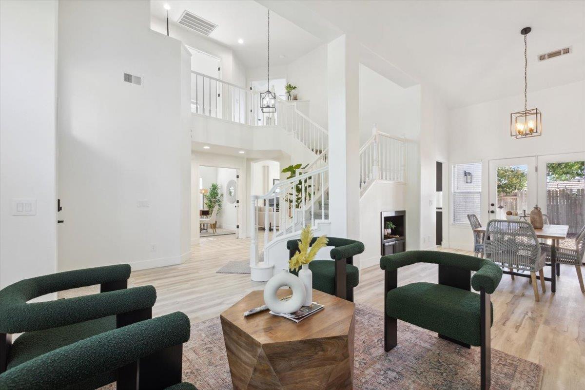 Detail Gallery Image 15 of 31 For 6312 Emerald Dr, Rocklin,  CA 95677 - 3 Beds | 3 Baths