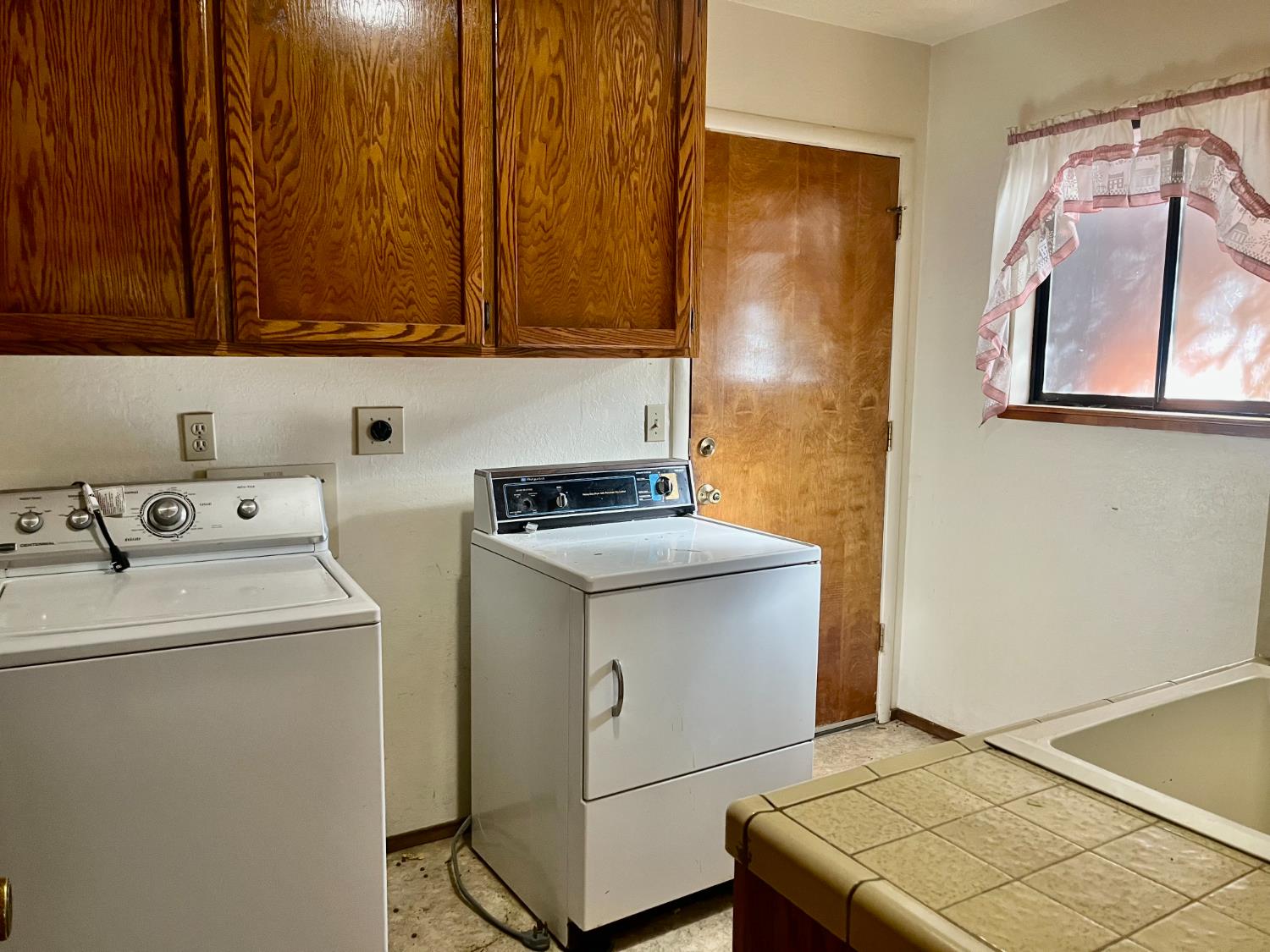 Detail Gallery Image 15 of 21 For 11777 Hanley Dr, Grass Valley,  CA 95949 - 3 Beds | 2/1 Baths