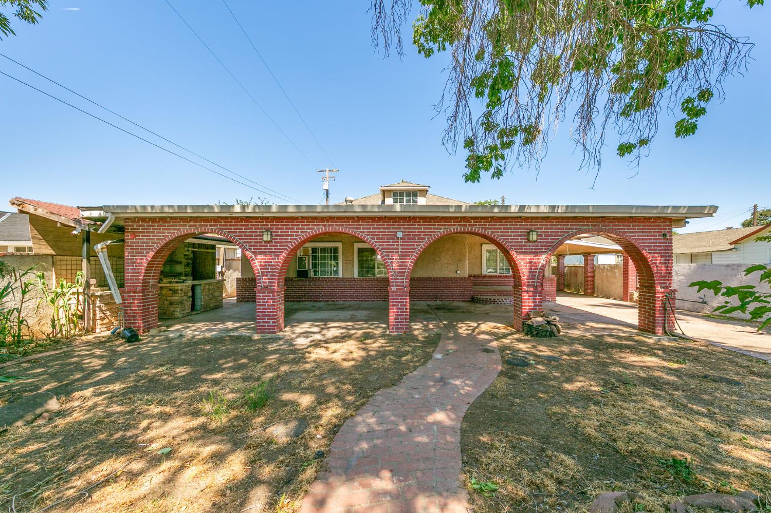 Detail Gallery Image 2 of 48 For 8691 E Stockton Blvd, Elk Grove,  CA 95624 - 3 Beds | 2 Baths