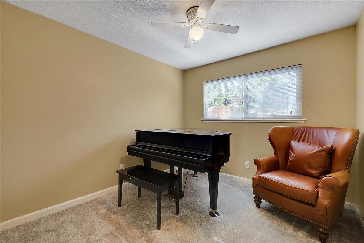 Detail Gallery Image 18 of 43 For 8977 Brydon Way, Sacramento,  CA 95826 - 4 Beds | 2 Baths