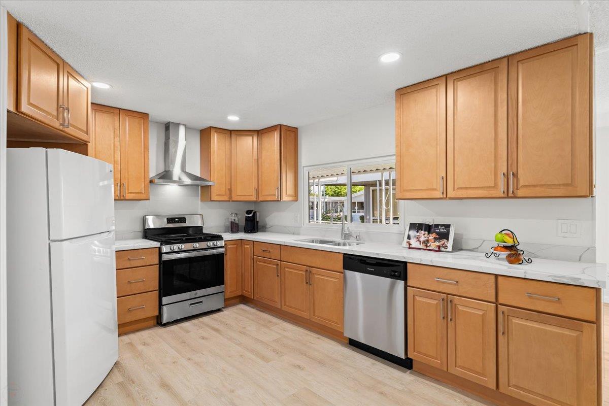 Detail Gallery Image 17 of 55 For 121 Ketch, Modesto,  CA 95356 - 2 Beds | 2 Baths