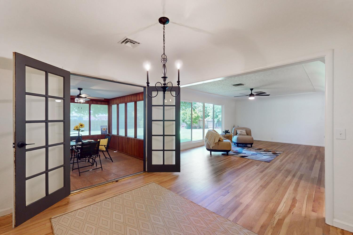 Detail Gallery Image 20 of 56 For 889 Jones Rd, Yuba City,  CA 95991 - 4 Beds | 1/1 Baths