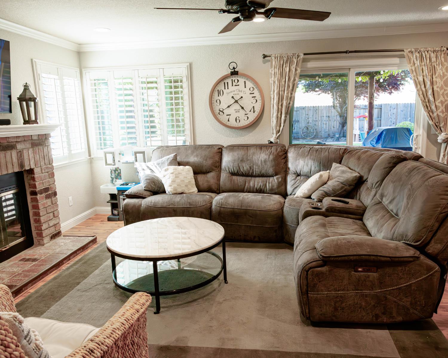 Detail Gallery Image 11 of 32 For 1434 Long Creek Way, Roseville,  CA 95747 - 3 Beds | 2/1 Baths