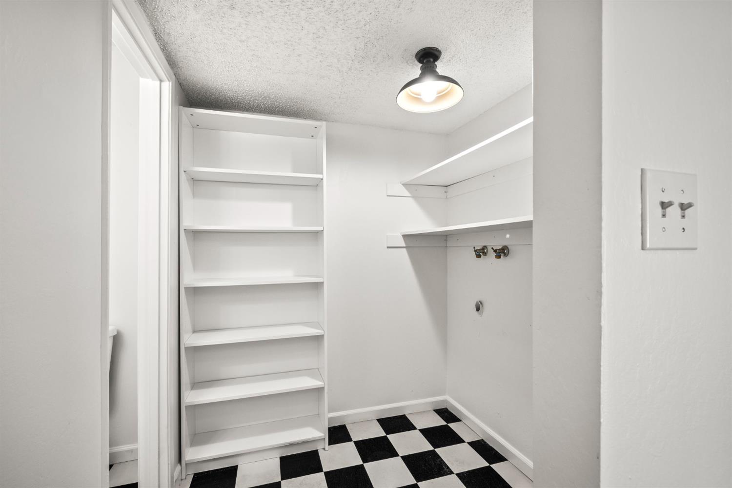 Photo #17: 225065522 Listing: Photo #17