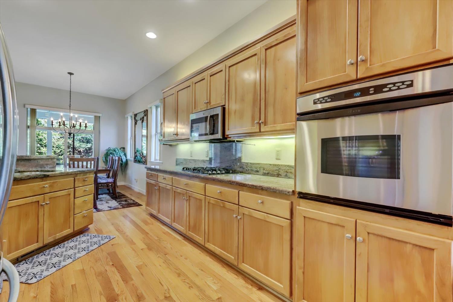 Detail Gallery Image 14 of 98 For 23158 Lone Pine Dr, Auburn,  CA 95602 - 4 Beds | 4 Baths