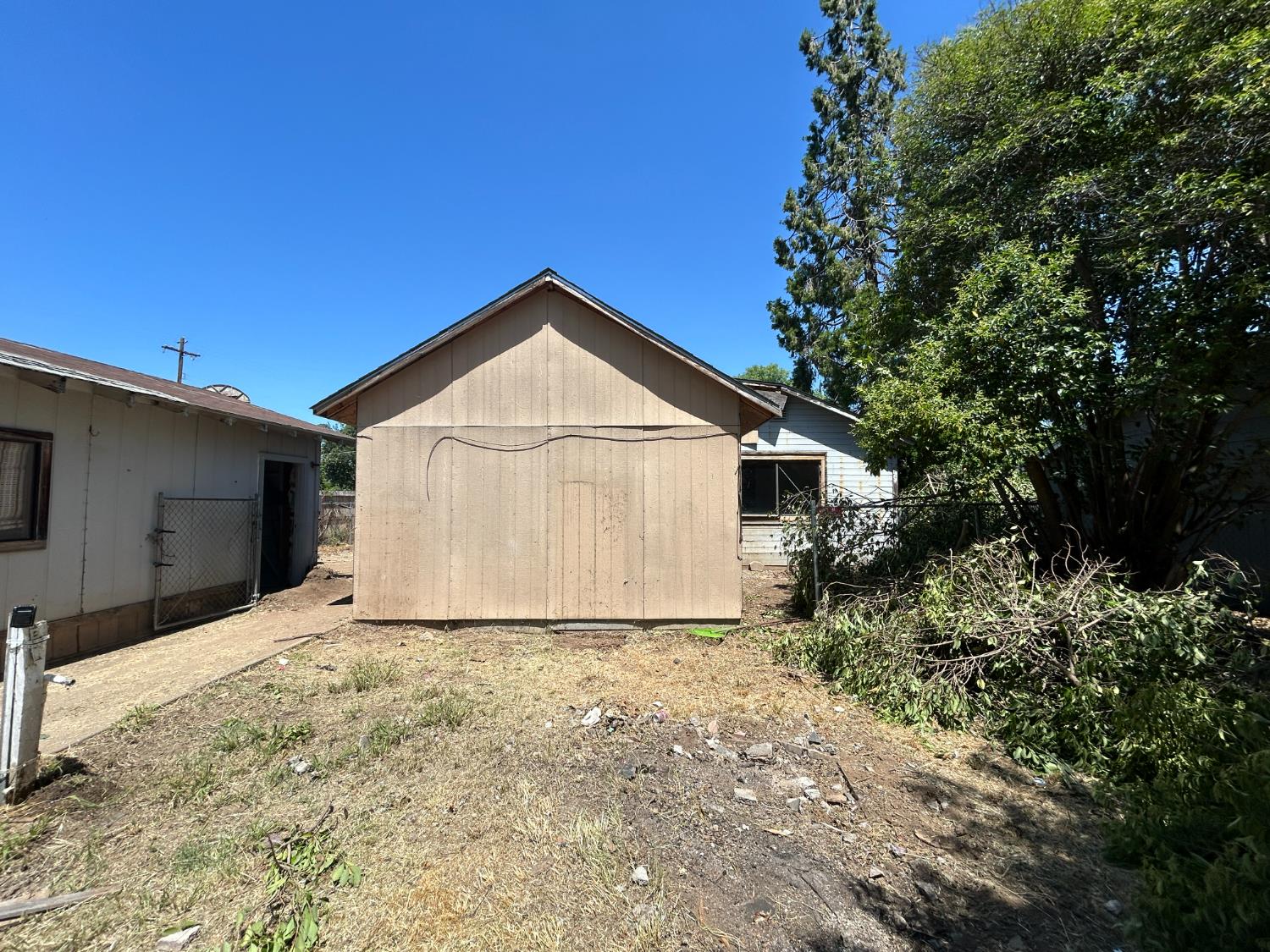 Detail Gallery Image 12 of 14 For 2415 Florida Ln, Durham,  CA 95938 - 4 Beds | 1 Baths