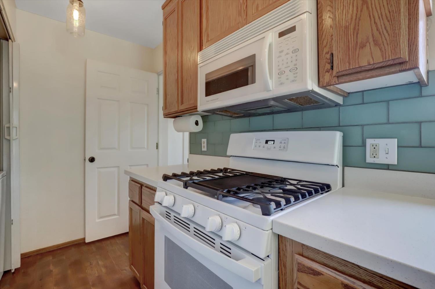Detail Gallery Image 13 of 69 For 10808 Footwall Dr, Grass Valley,  CA 95945 - 2 Beds | 2/1 Baths