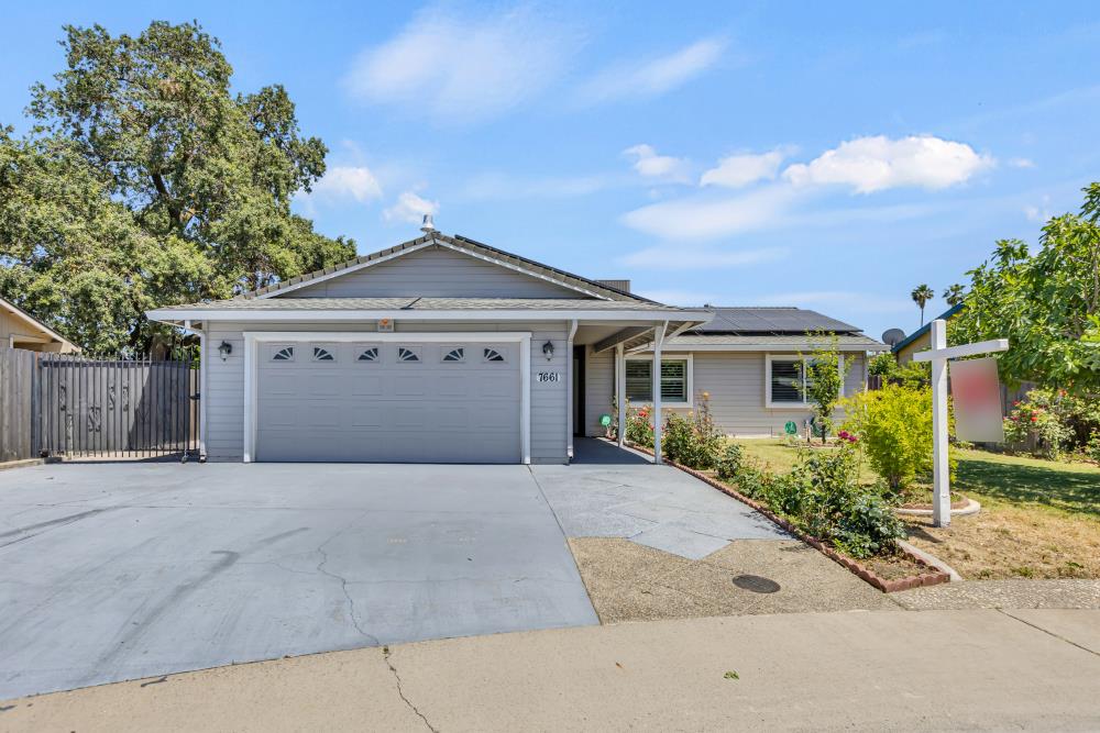 Detail Gallery Image 1 of 55 For 7661 Dyer Ct, Sacramento,  CA 95828 - 3 Beds | 2 Baths