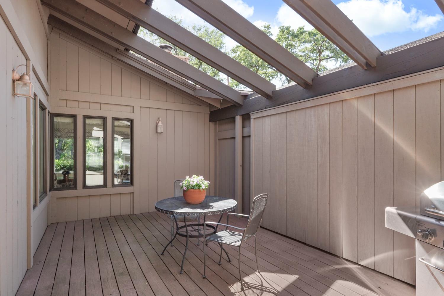 Detail Gallery Image 33 of 44 For 6200 Viewridge Dr, Auburn,  CA 95602 - 3 Beds | 3 Baths
