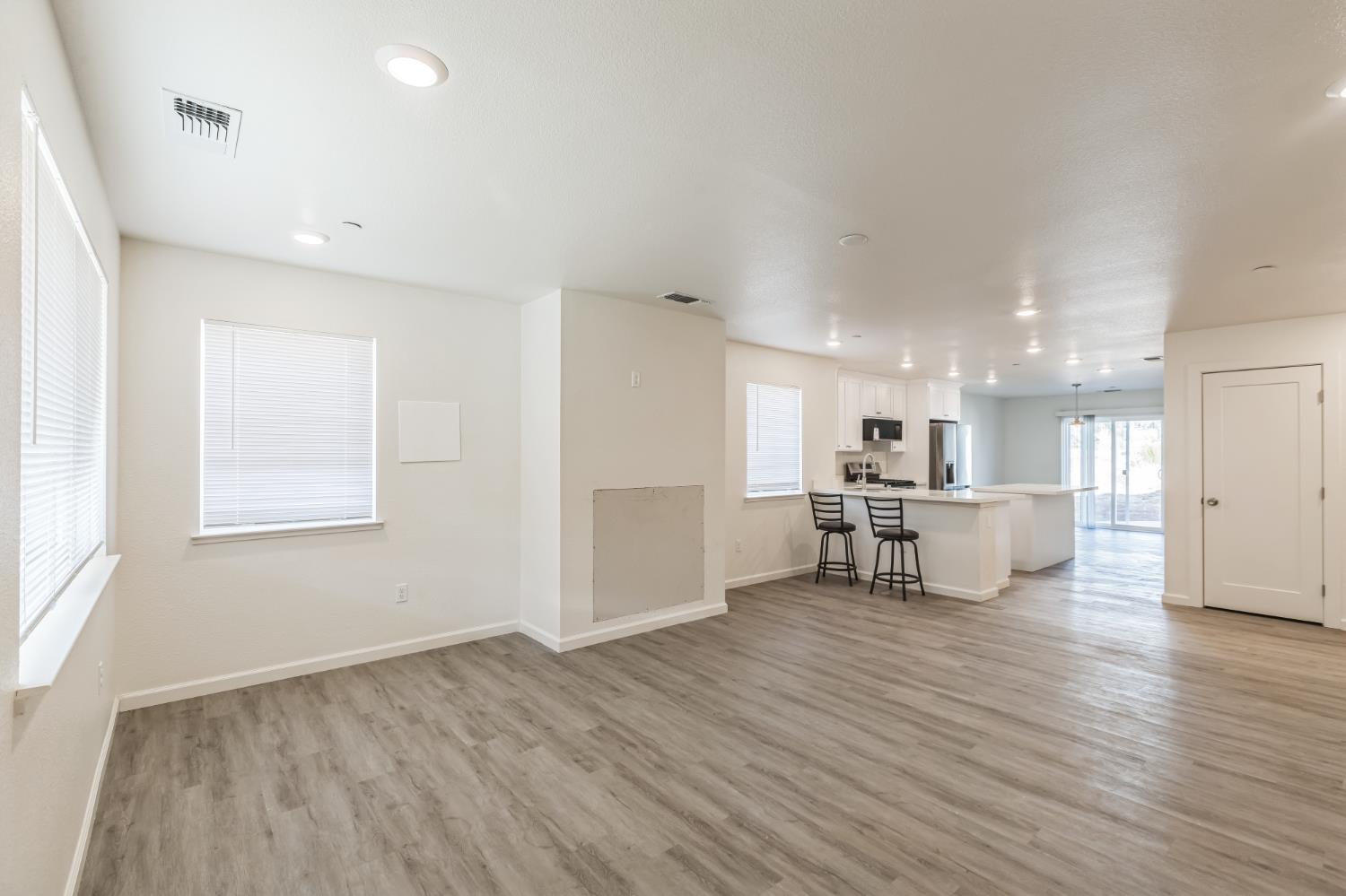 Detail Gallery Image 11 of 30 For 1325 Deodara Way, Paradise,  CA 95969 - 3 Beds | 2/1 Baths