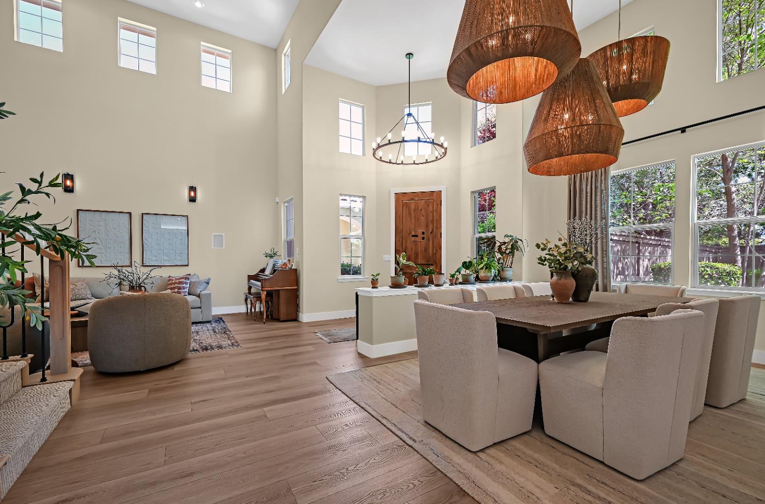 Detail Gallery Image 5 of 36 For 5020 Tesoro Way, El Dorado Hills,  CA 95762 - 5 Beds | 3/1 Baths