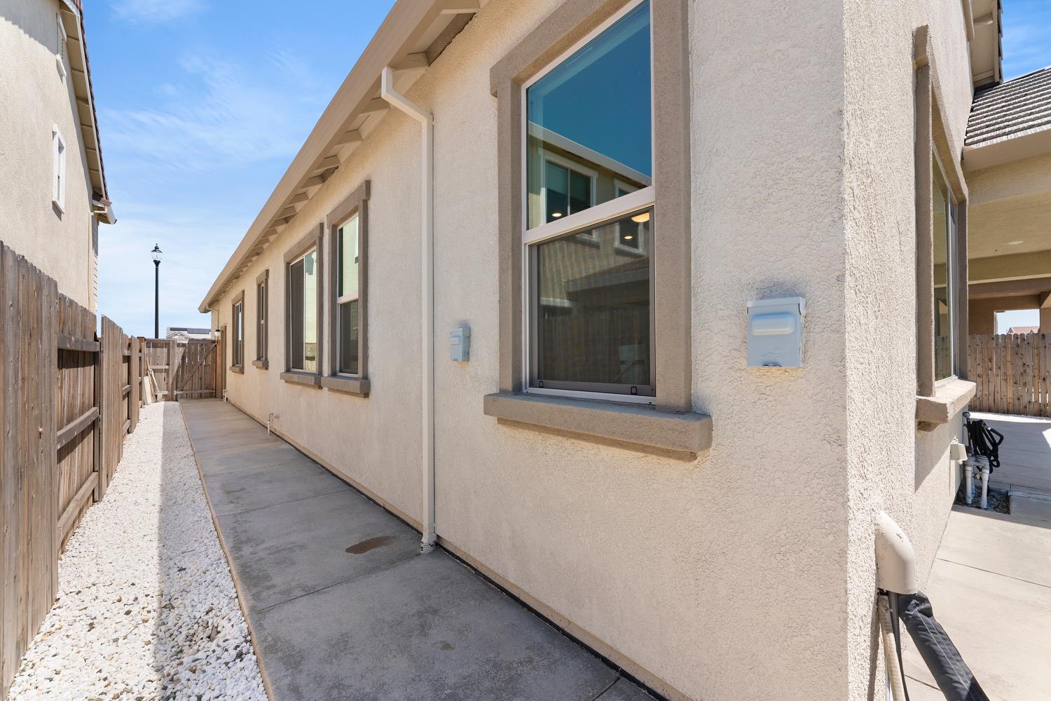Detail Gallery Image 52 of 56 For 7049 Lakehaven Dr, Roseville,  CA 95747 - 3 Beds | 3 Baths