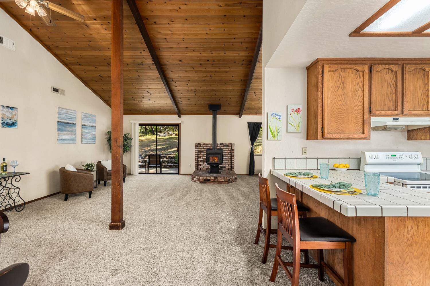 Detail Gallery Image 10 of 29 For 18121 Fair Oaks Dr, Penn Valley,  CA 95946 - 3 Beds | 2 Baths