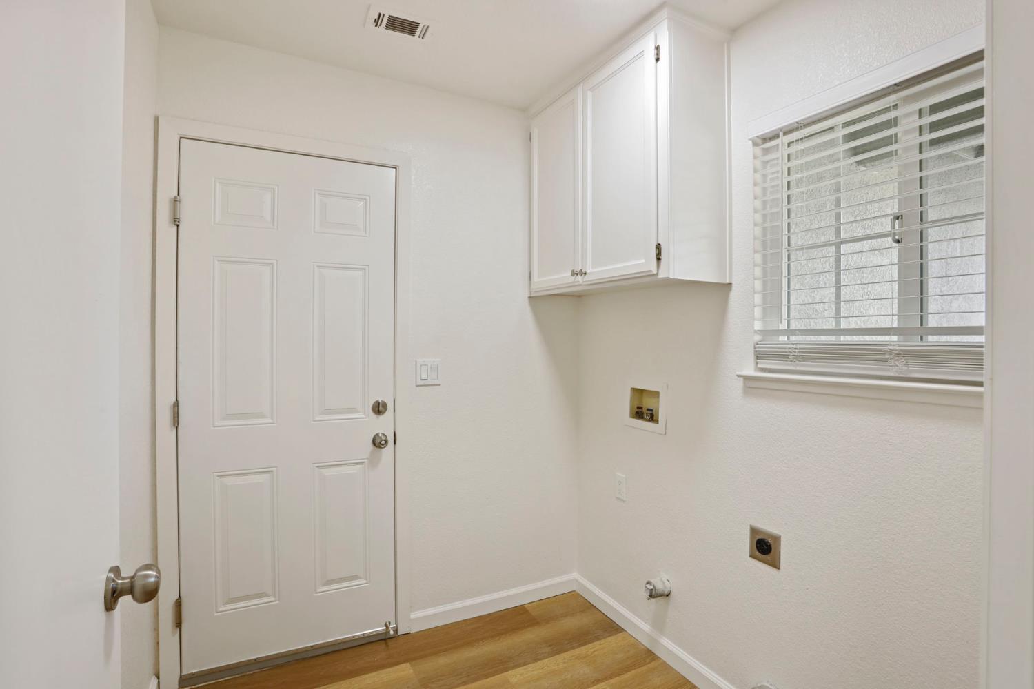 Detail Gallery Image 29 of 34 For 2368 Clipper Ln, Stockton,  CA 95204 - 3 Beds | 2 Baths