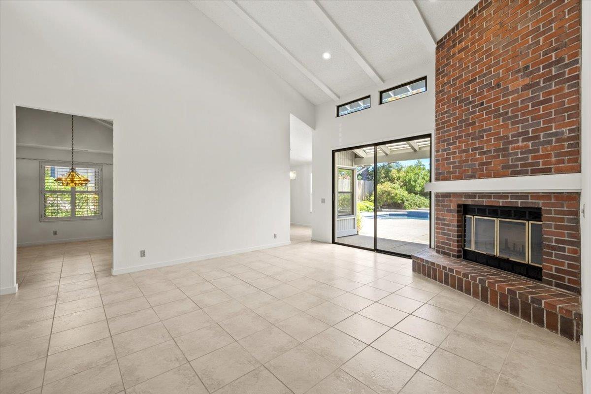 Detail Gallery Image 18 of 37 For 6544 Shadow Hawk Dr, Citrus Heights,  CA 95621 - 3 Beds | 2 Baths