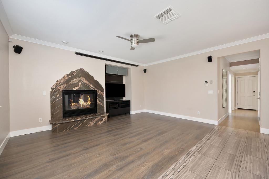 Detail Gallery Image 19 of 52 For 11886 Fire Agate Way, Rancho Cordova,  CA 95742 - 4 Beds | 3 Baths