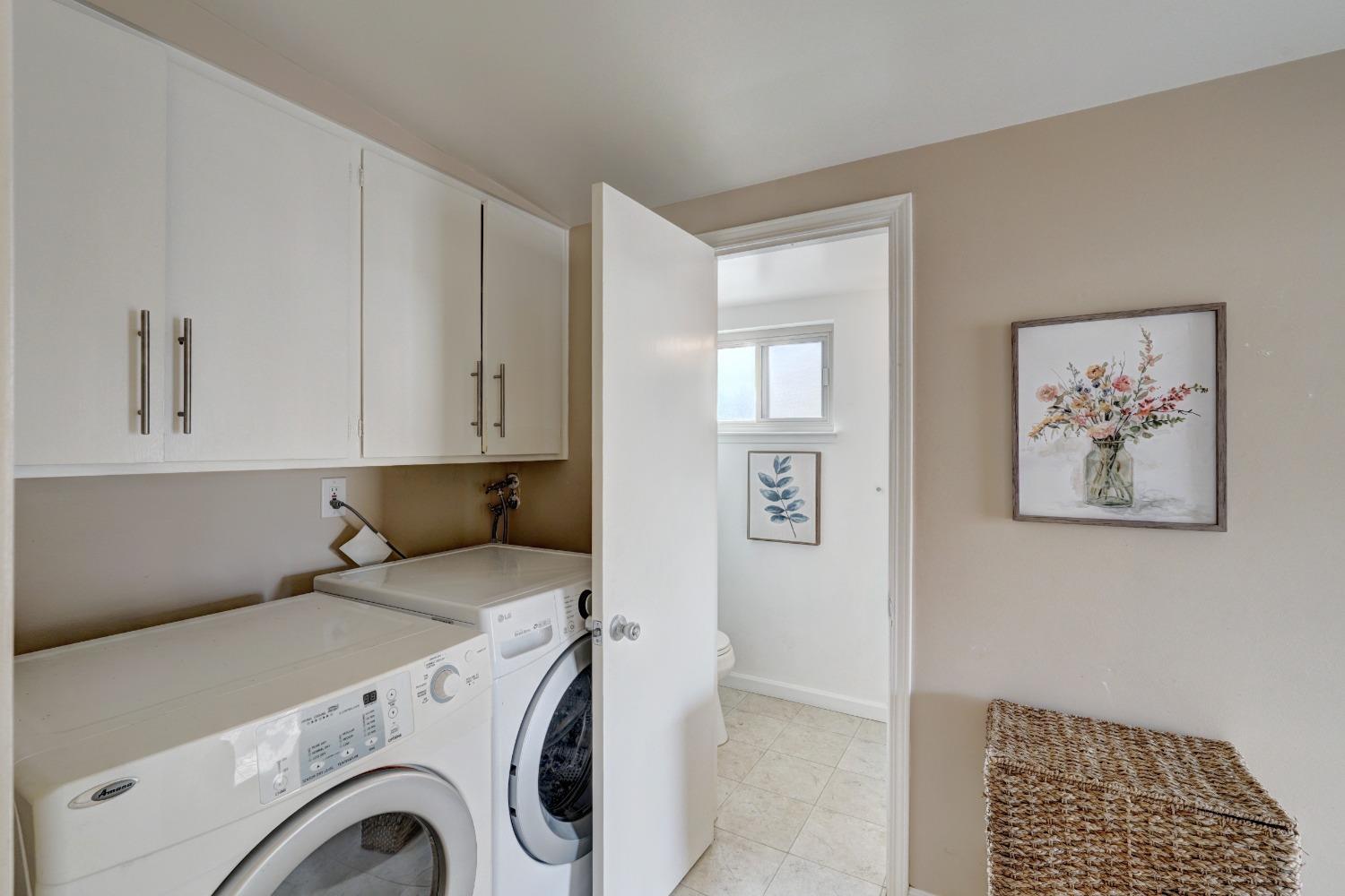 Detail Gallery Image 19 of 34 For 1005 Hillcrest Ave, Roseville,  CA 95678 - 3 Beds | 2 Baths