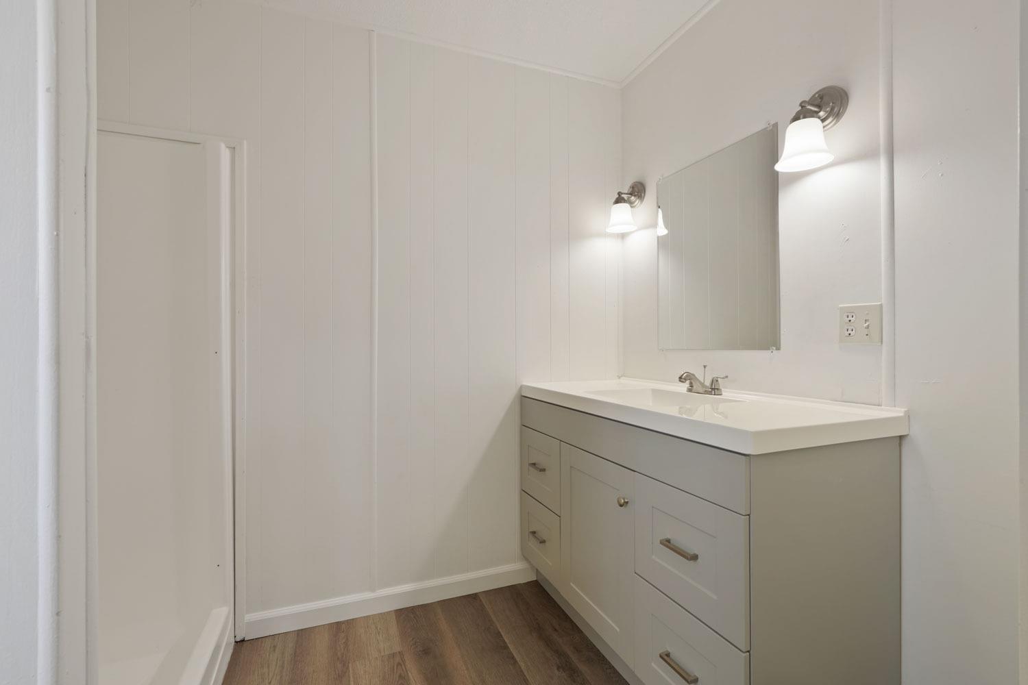 Detail Gallery Image 10 of 18 For 18450 N Highway 88 93, Lockeford,  CA 95237 - 3 Beds | 2 Baths