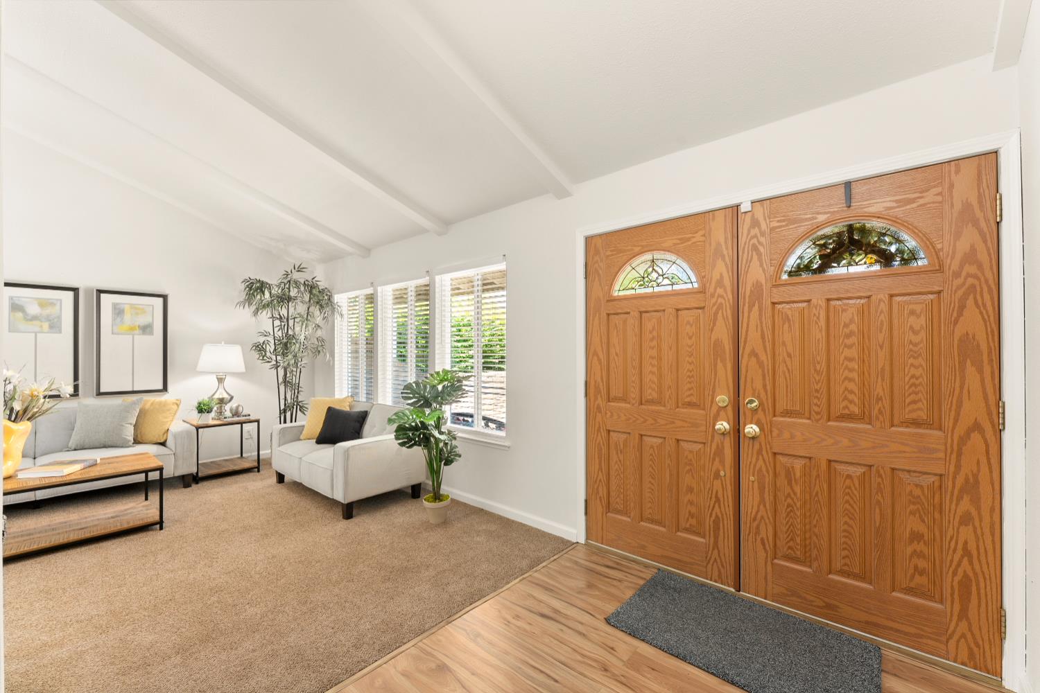 Detail Gallery Image 6 of 47 For 6836 Westmore Way, Carmichael,  CA 95608 - 4 Beds | 2 Baths