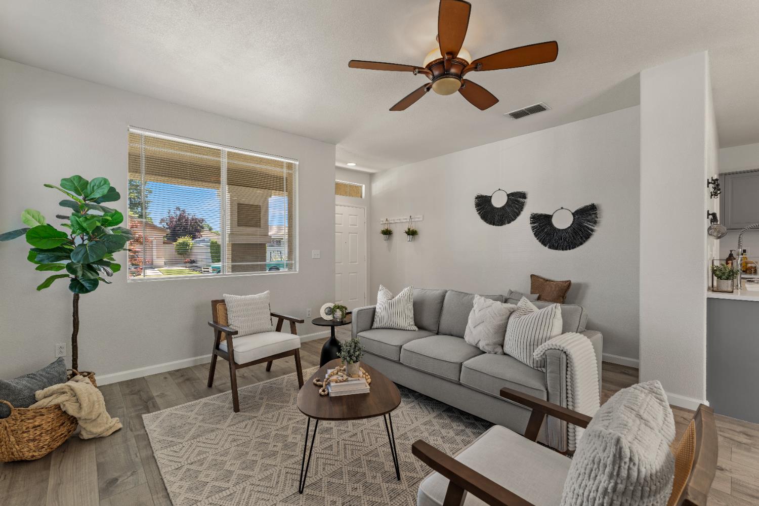 Bennoel Court, Elk Grove, California image 6