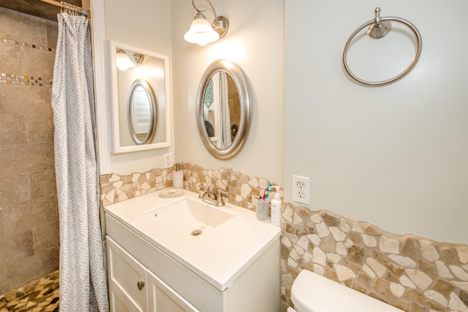Detail Gallery Image 42 of 73 For 1418 Coloma Way, Woodland,  CA 95695 - 3 Beds | 2 Baths