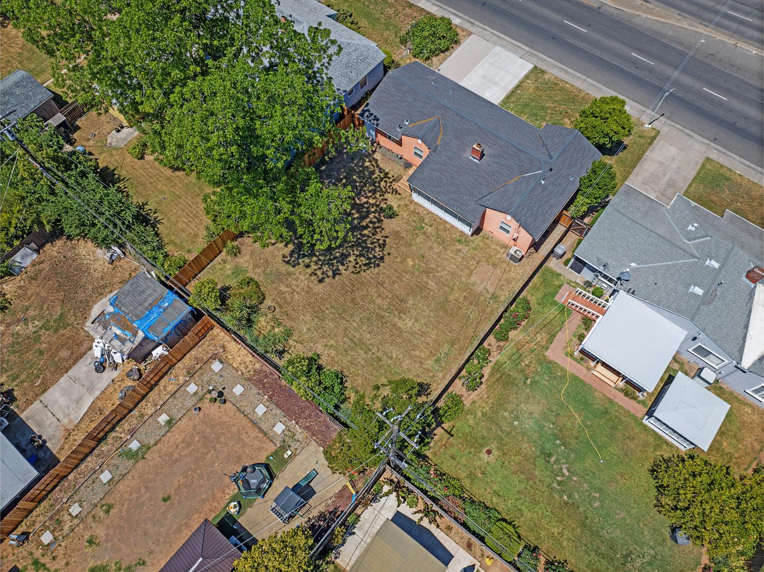 Detail Gallery Image 27 of 29 For 6350 Fruitridge Rd, Sacramento,  CA 95820 - 2 Beds | 1 Baths